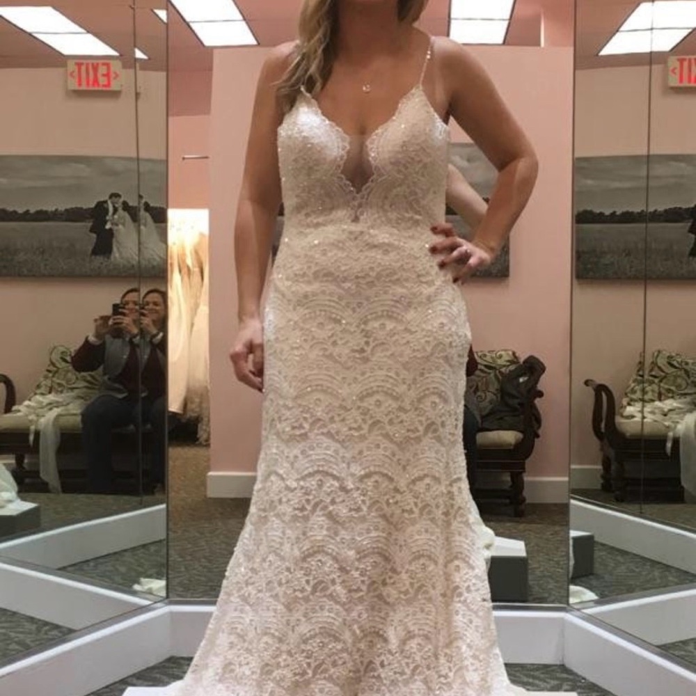 Maggie Sottero Ivory Lace Wedding Dress